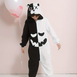 Thick Plush Cartoon Pajamas Featuring a Two-Tone Bear Design, Perfect for Boys During The Autumn And Winter Seasons. This Long-Sleeved, Hooded Jumpsuit Serves As a Cozy Bathrobe And Is an Amusing Choice for Parties